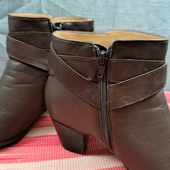 %Vionic Women's Upright Trinity Ankle Boot Chocolate US Size 11 / D7 - Picture 9 of 14